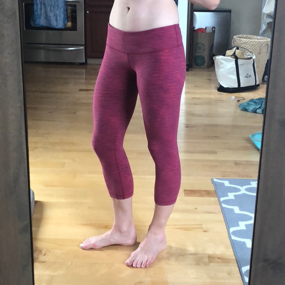 Lululemon cropped pants